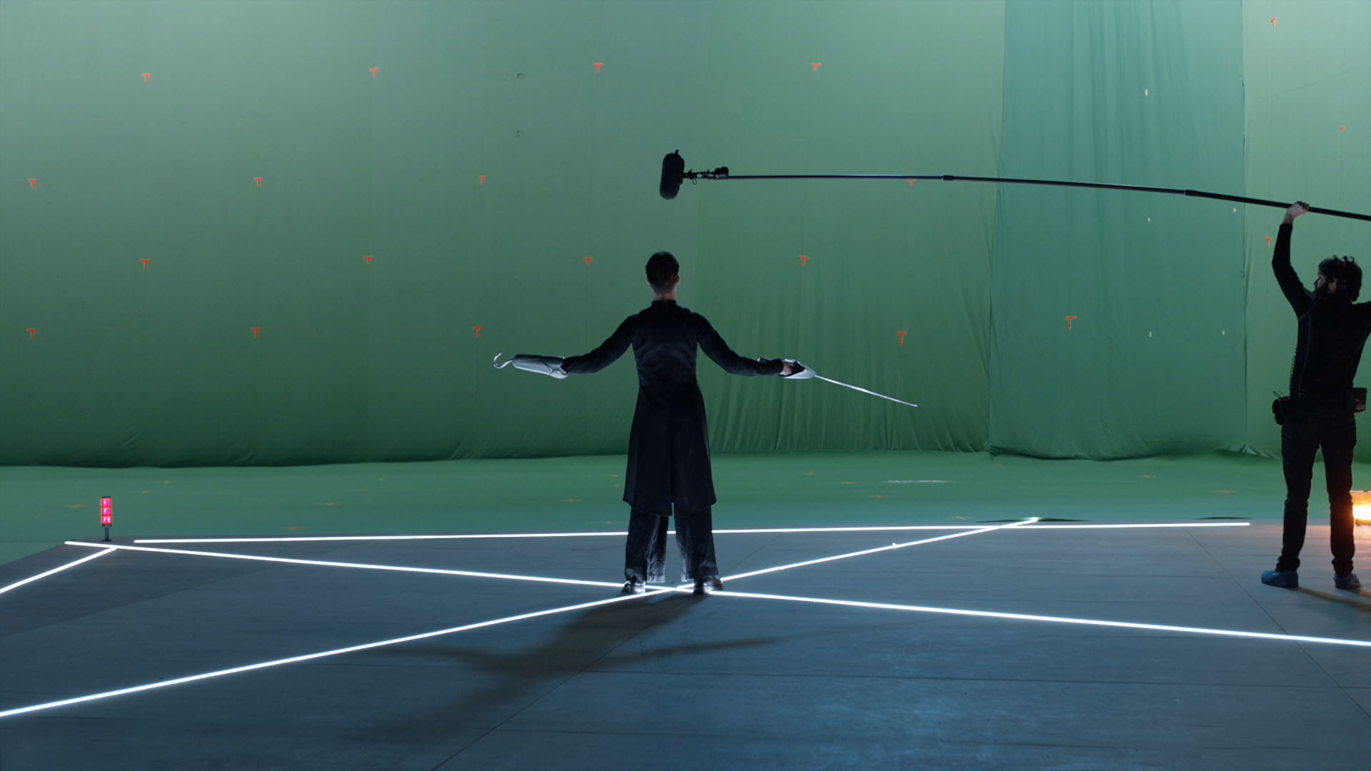 SHOT 01 - GREEN SCREEN PLATE